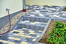 Pri Pflasterung 075